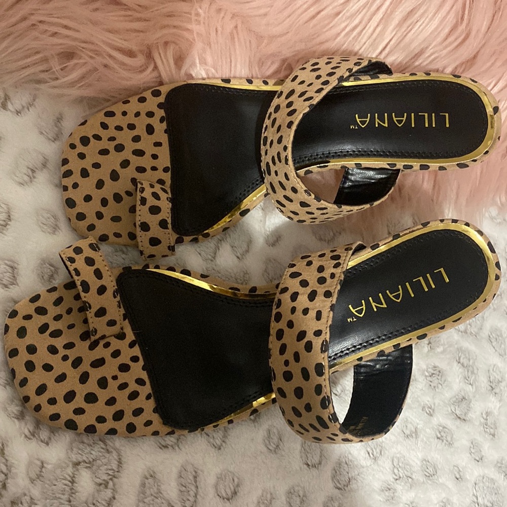 🐆 Cheetah Print Block Heels - Picture 2 of 4